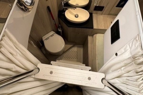 2023 Azimut 50