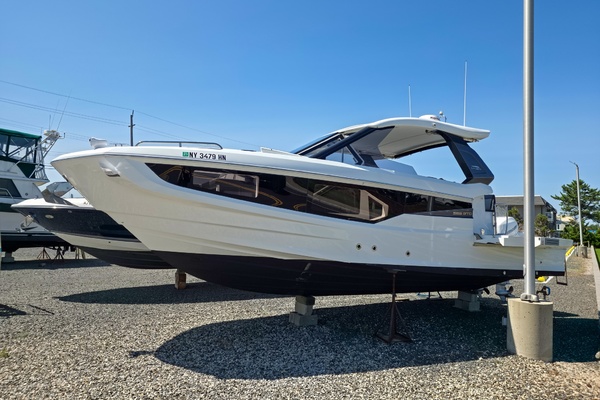 32FT (9.93M) GALEON