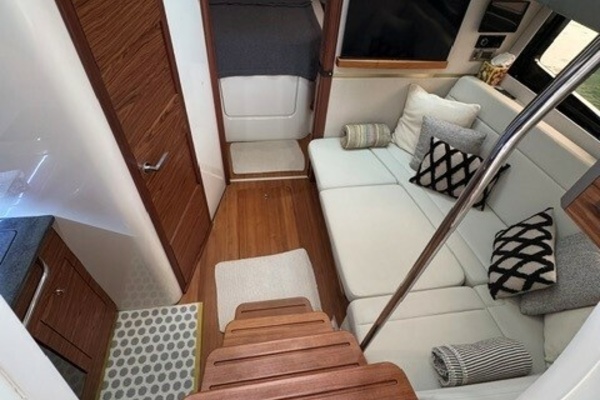 MerSea 40ft Boston Whaler Yacht For Sale