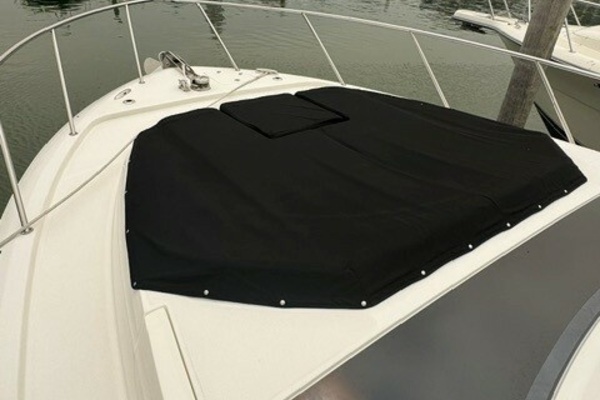 2021 Boston Whaler 40