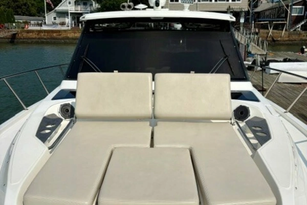 2021 Boston Whaler 40