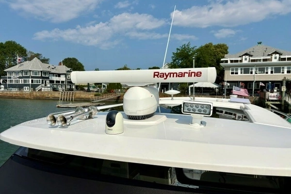 2021 Boston Whaler 40