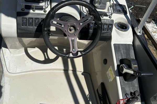 25ft Sylvan Yacht For Sale