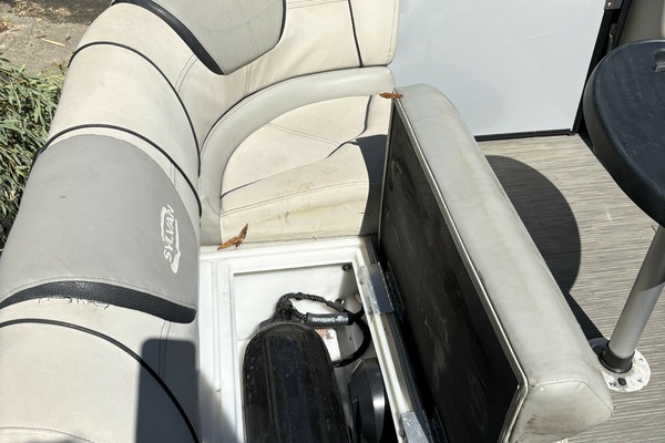 25ft Sylvan Yacht For Sale