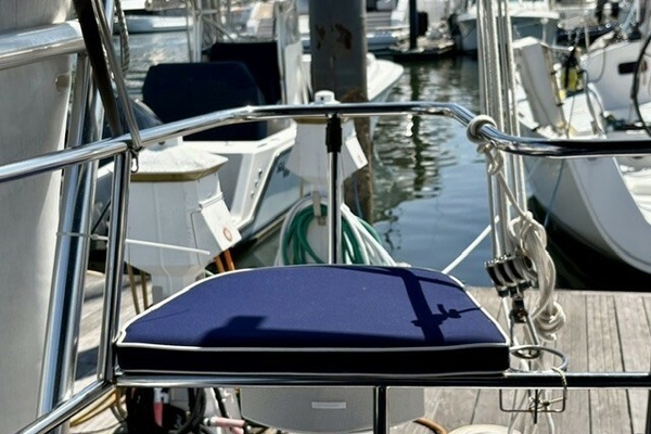 2022 Catalina 35