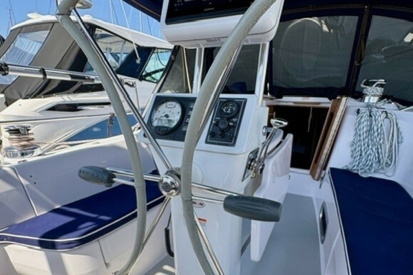 2022 Catalina 35