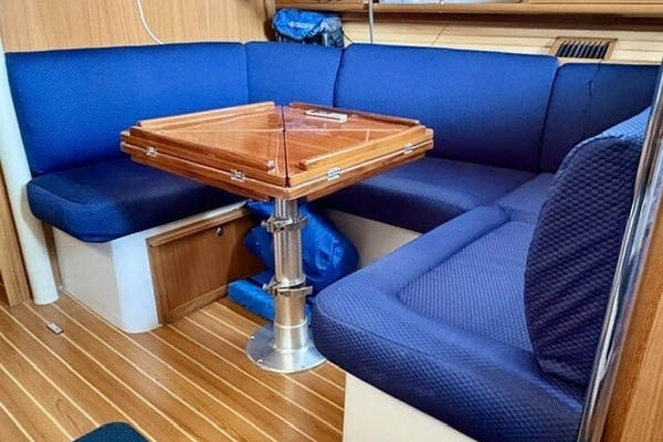 2022 Catalina 35