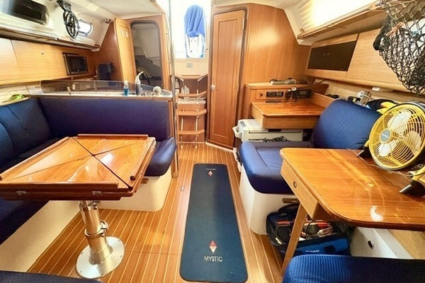 2022 Catalina 35