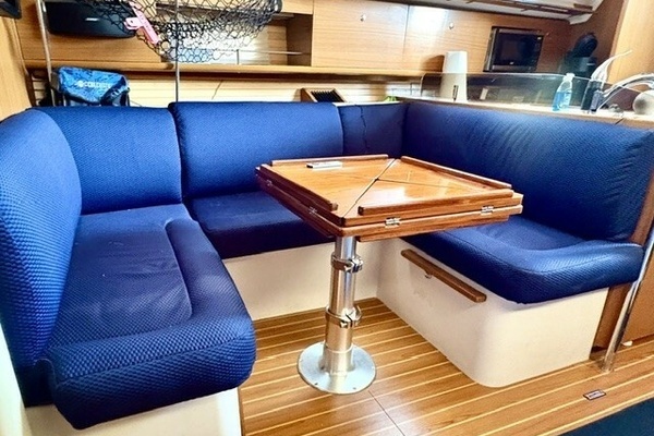 2022 Catalina 35