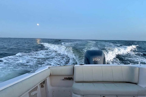 27ft Grady White Yacht For Sale