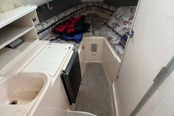 27ft Grady White Yacht For Sale