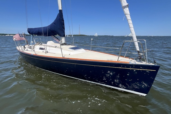 Kanani 32ft J Boats Yacht For Sale