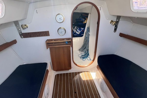 Kanani 32ft J Boats Yacht For Sale