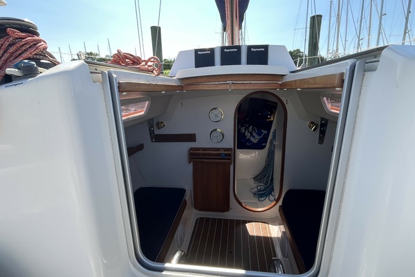 Kanani 32ft J Boats Yacht For Sale