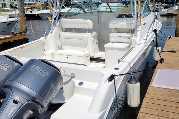 U n Me     30ft Wellcraft Yacht For Sale