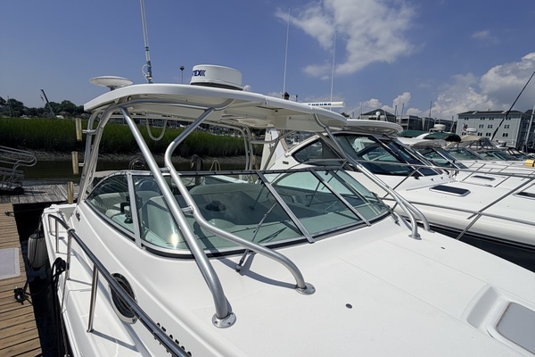 U n Me     30ft Wellcraft Yacht For Sale