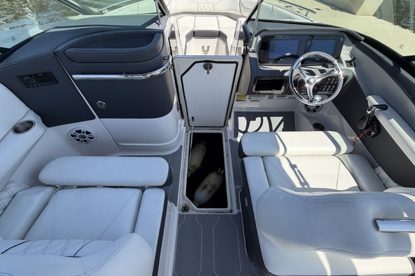24ft Regal Yacht For Sale