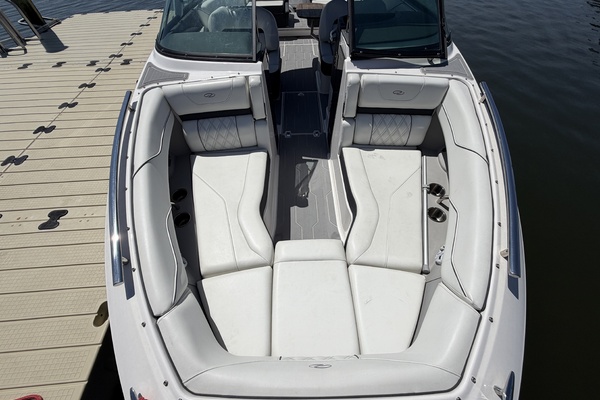 24ft Regal Yacht For Sale