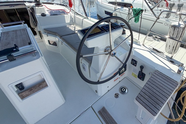 Lady Balkam 34ft Beneteau Yacht For Sale