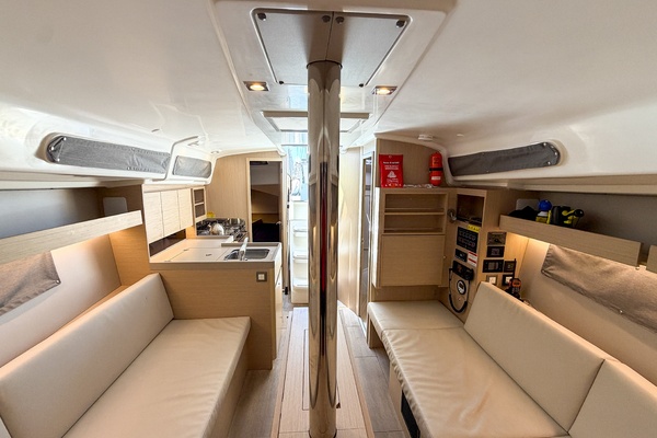 Lady Balkam 34ft Beneteau Yacht For Sale