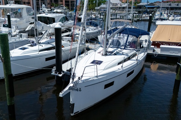 Lady Balkam 34ft Beneteau Yacht For Sale