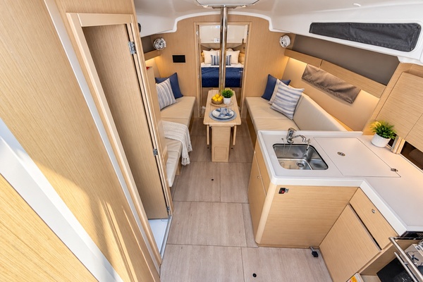 Lady Balkam 34ft Beneteau Yacht For Sale