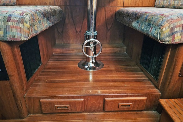 Exit Strategy 37ft President Yacht For Sale