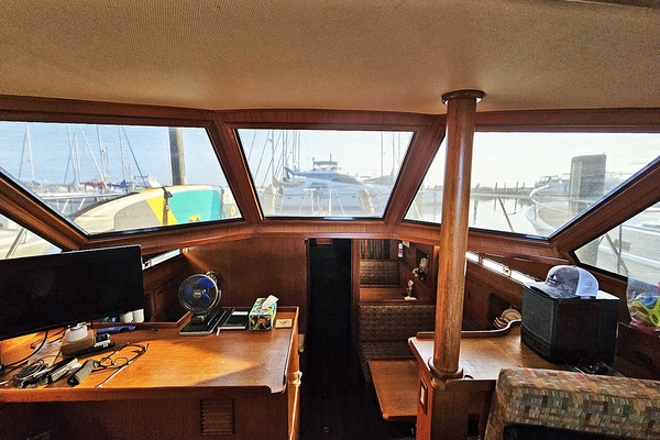 Exit Strategy 37ft President Yacht For Sale