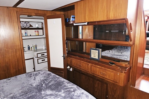 Exit Strategy 37ft President Yacht For Sale