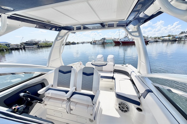 28ft Chaparral Yacht For Sale