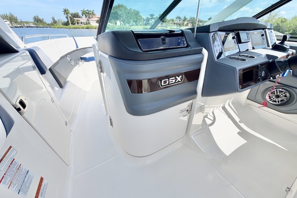 28ft Chaparral Yacht For Sale
