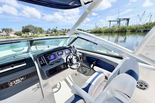 28ft Chaparral Yacht For Sale