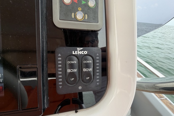 Little Buddy 37ft Invictus Yacht For Sale