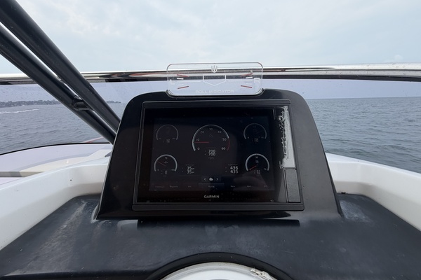 Little Buddy 37ft Invictus Yacht For Sale