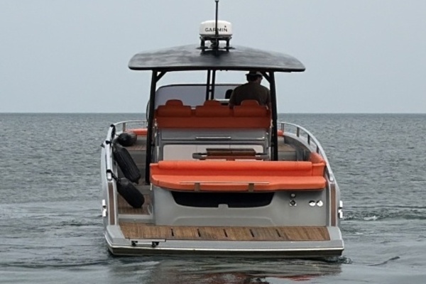 Little Buddy 37ft Invictus Yacht For Sale