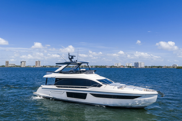 2025 Azimut 68