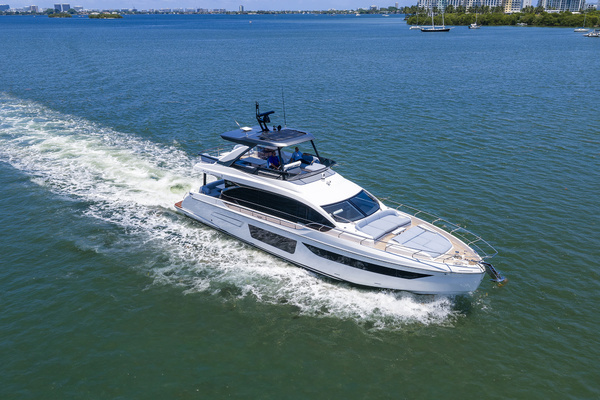 2025 Azimut 68