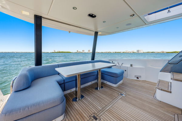 2025 Azimut 68