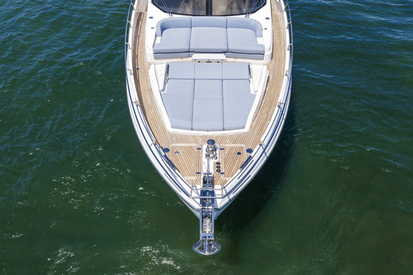 2025 Azimut 68