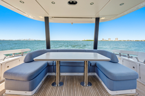 2025 Azimut 68