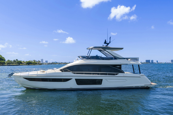 2025 Azimut 68