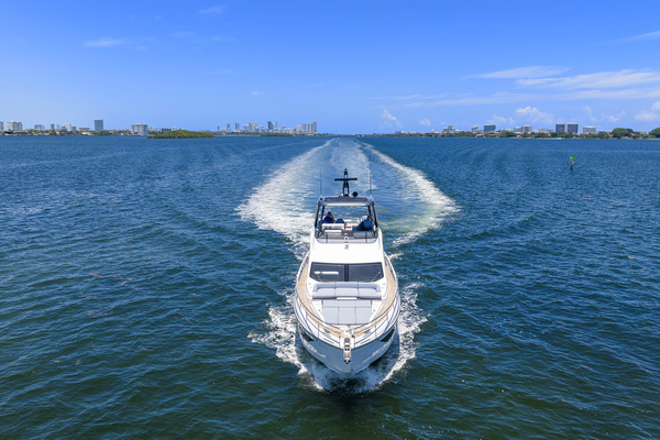 2025 Azimut 68