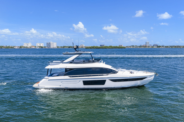 2025 Azimut 68