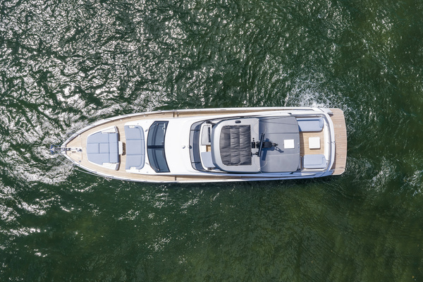 2025 Azimut 68