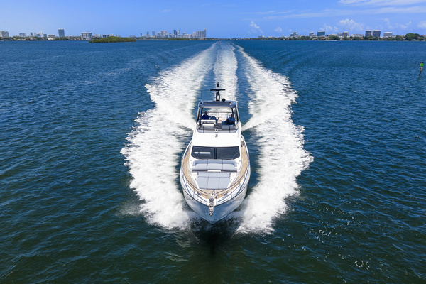 2025 Azimut 68