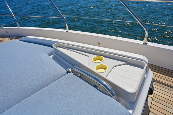 2025 Azimut 68