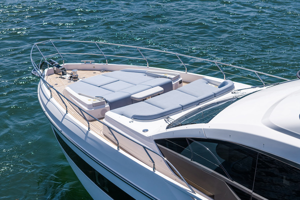 2025 Azimut 68