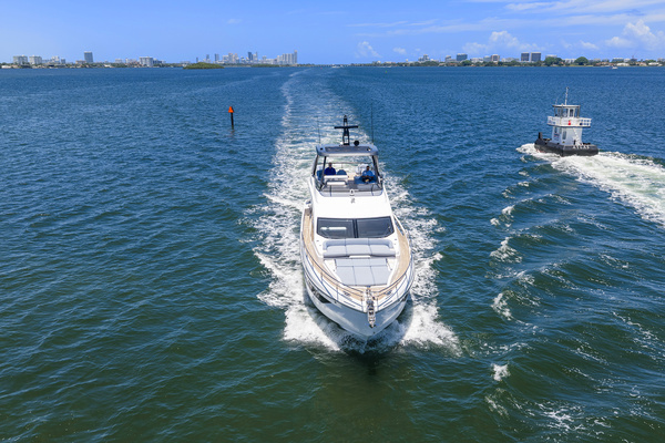 2025 Azimut 68