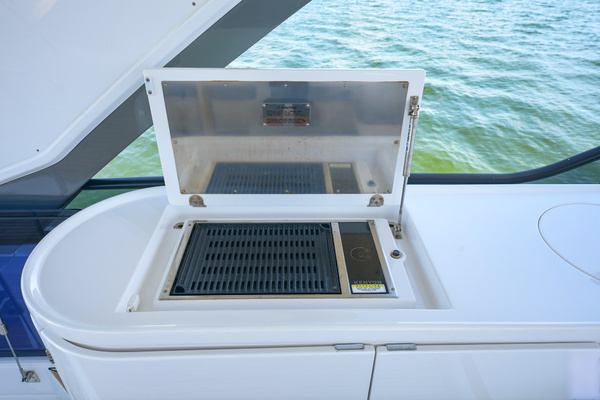 2025 Azimut 68