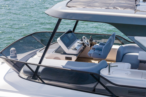 2025 Azimut 68